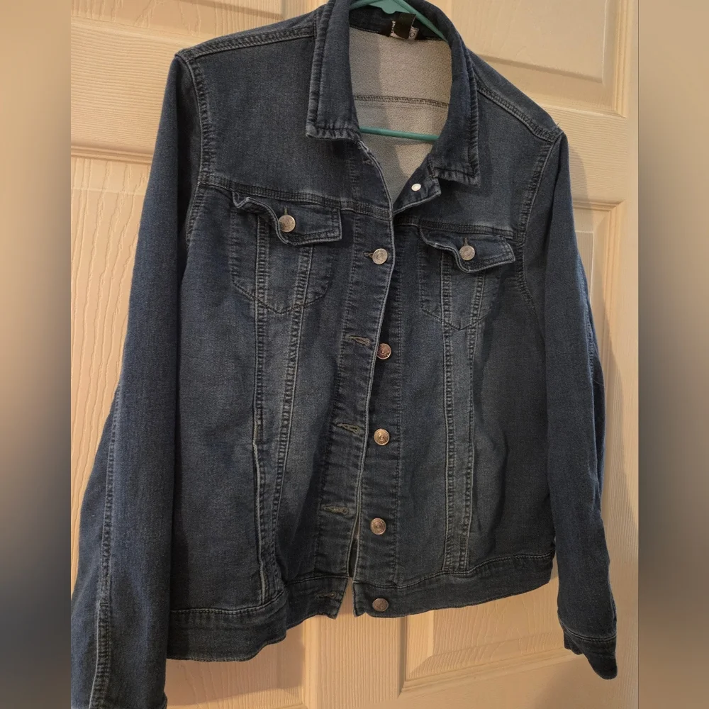 Women's Classic Blue Denim Jacket Buffalo By David Bitton Size L - Picture 2 of 8